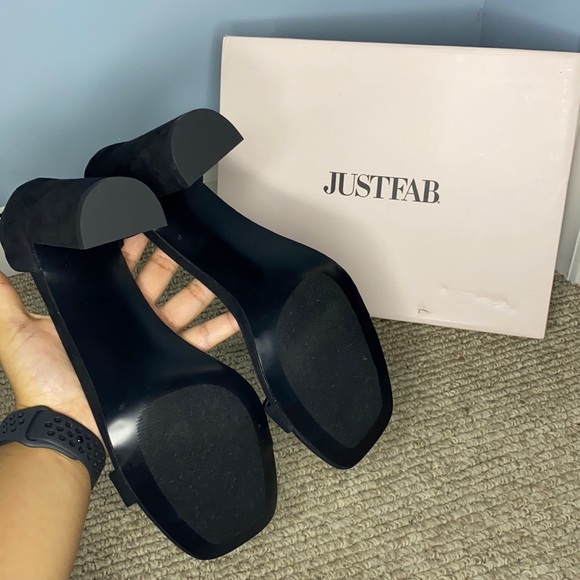 Kyla Block Heeled Sandals - Picture 7 of 10